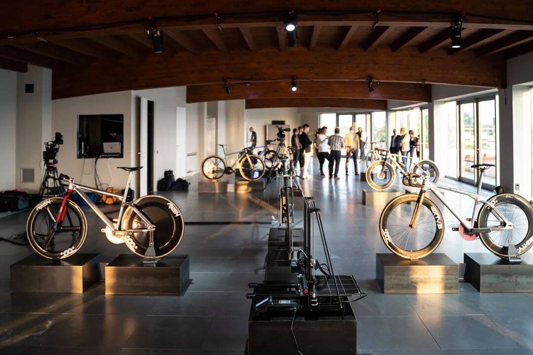 Anycubic sponsors the T°Red's Olympic Cycling Falcon project