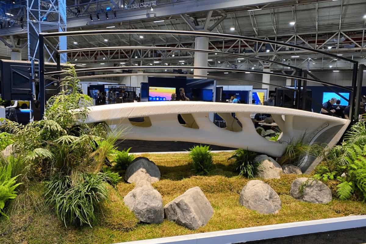 Autodesk & Dar Al-Handasah collaborate to design a smart 3D printed bridge